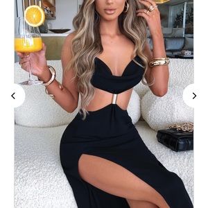 ✨NWT✨Babyboo Adriana Maxi Dress